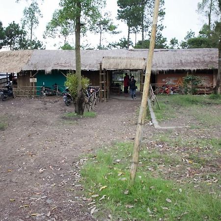 Papandayan Camping Ground Cileuleuy Bagian luar foto